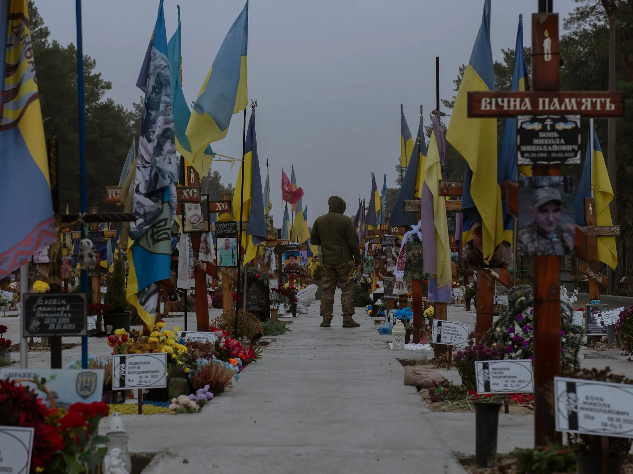 Гарантії безпеки, дипломатичний марафон і війна виснаження: Україна на порозі великих рішень